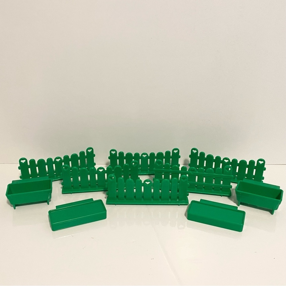 My Little Pony G1 Show Stable Green Fence Replacement Parts Lot Feeding Vintage